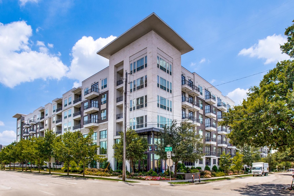 L2 Uptown 7 of 12