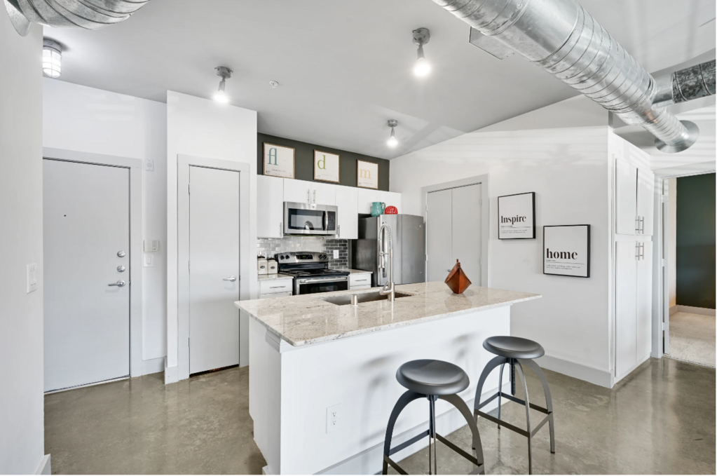 5225 Maple Avenue Apartments 5 of 12