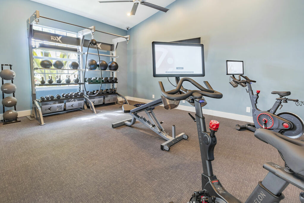 Gym at St. Tropez at (6 of 6)