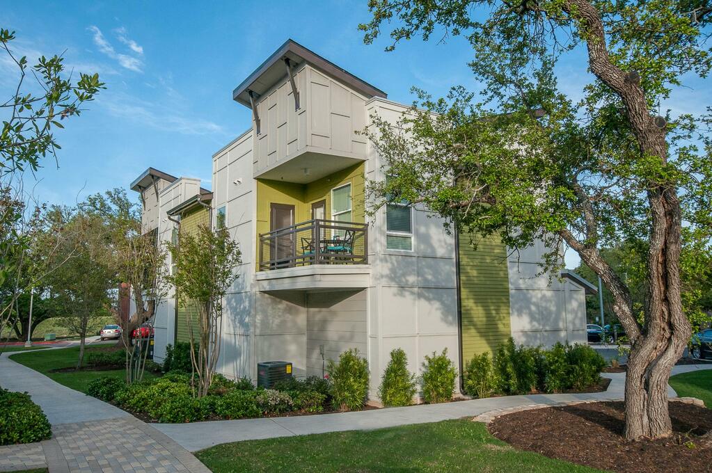 Highline Apartments 5 of 12