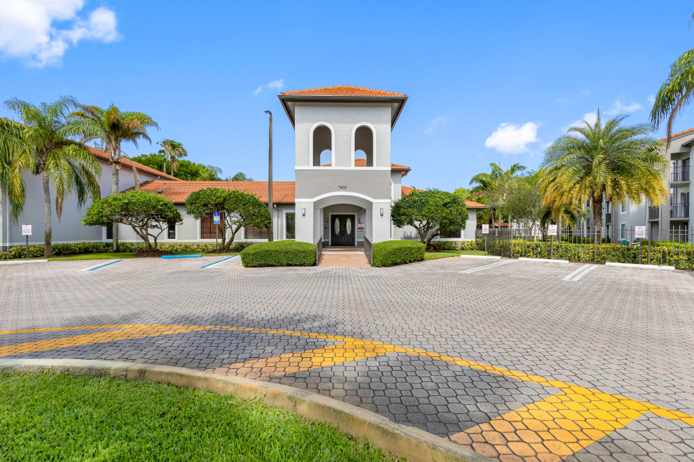 Sunset Gardens Apartments 4 of 12