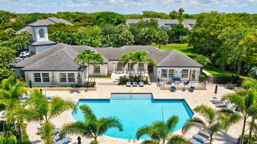 St. Tropez at Plantation 6 of 12