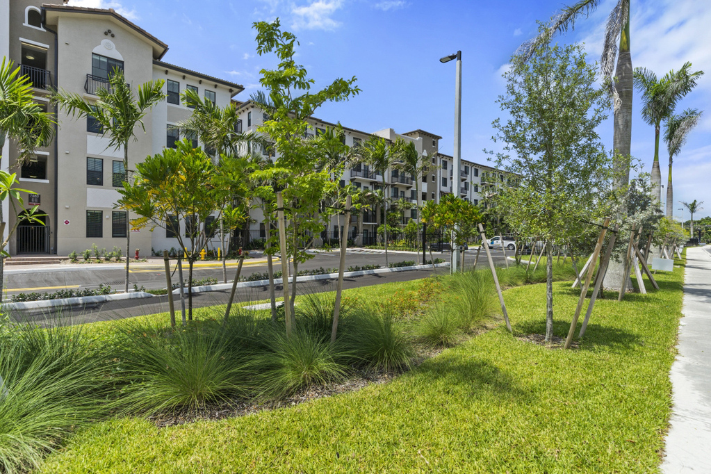 Ventura Pointe 5 of 12