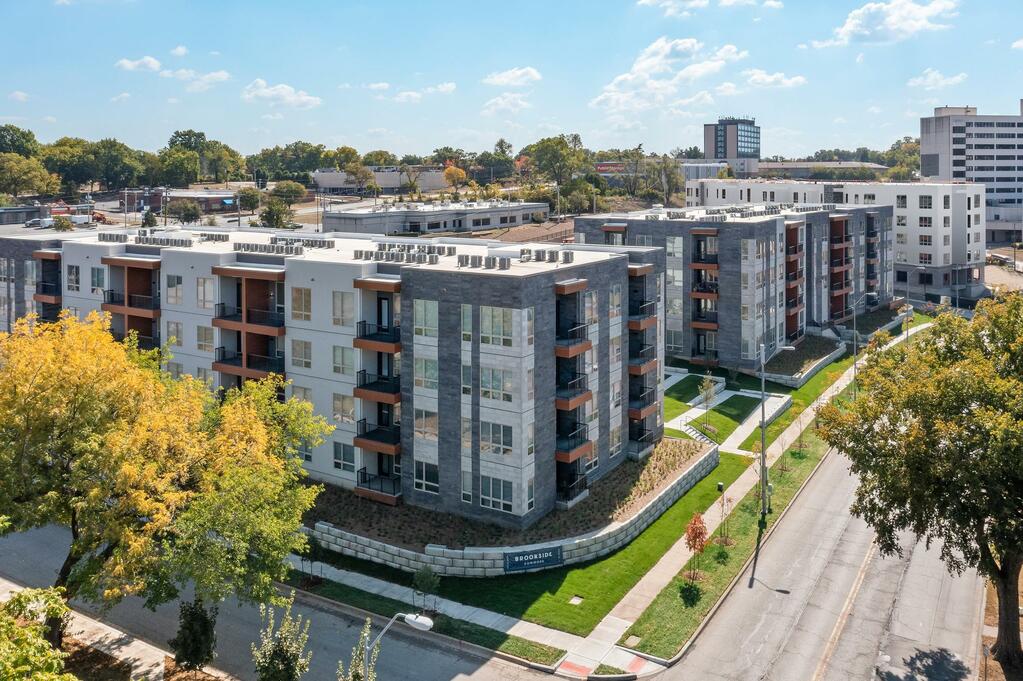 Brookside Commons 5 of 12