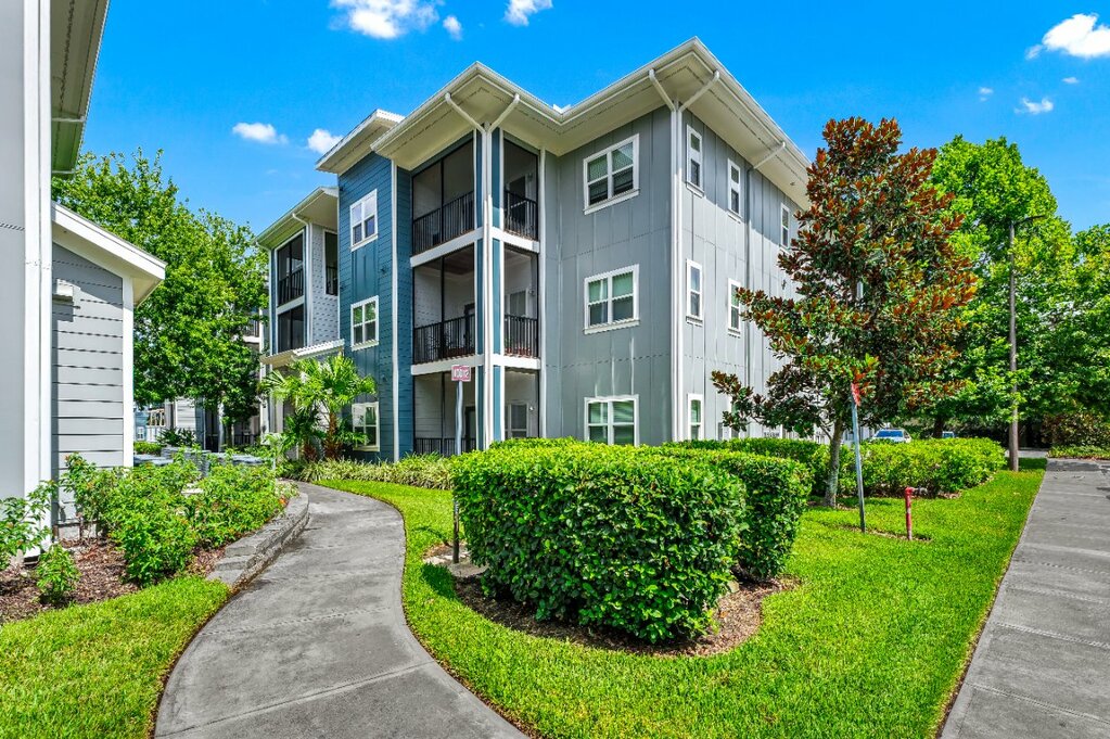 Eastmar Commons 4 of 8