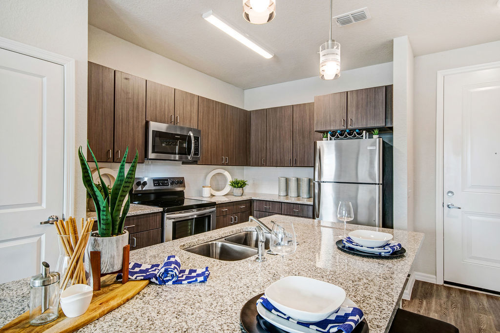 Aqua Palm Bay 3 of 12