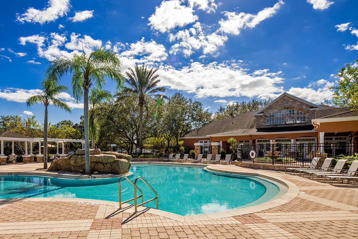 Monaco at Waterford Lakes 3 of 12