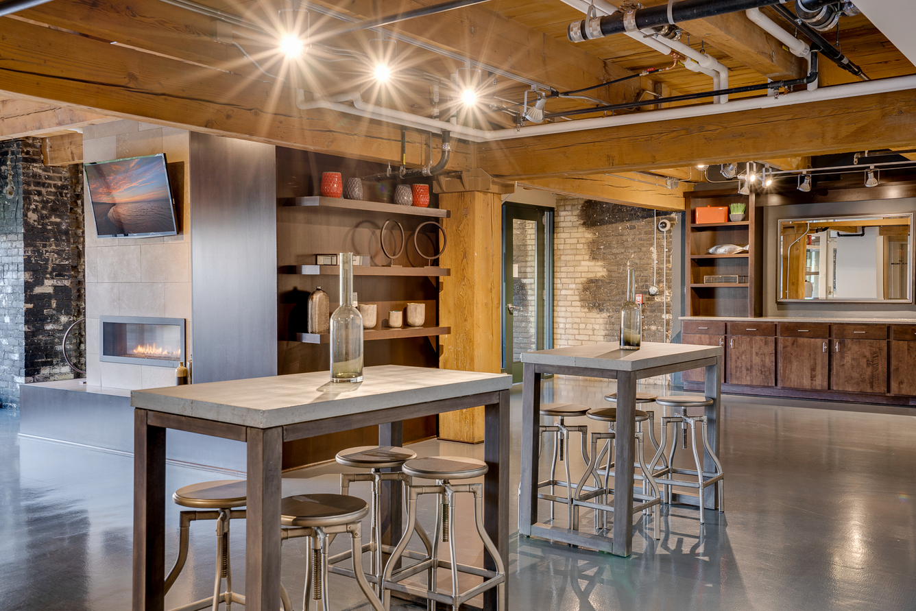 Lobby at C&E Living (3 of 3)