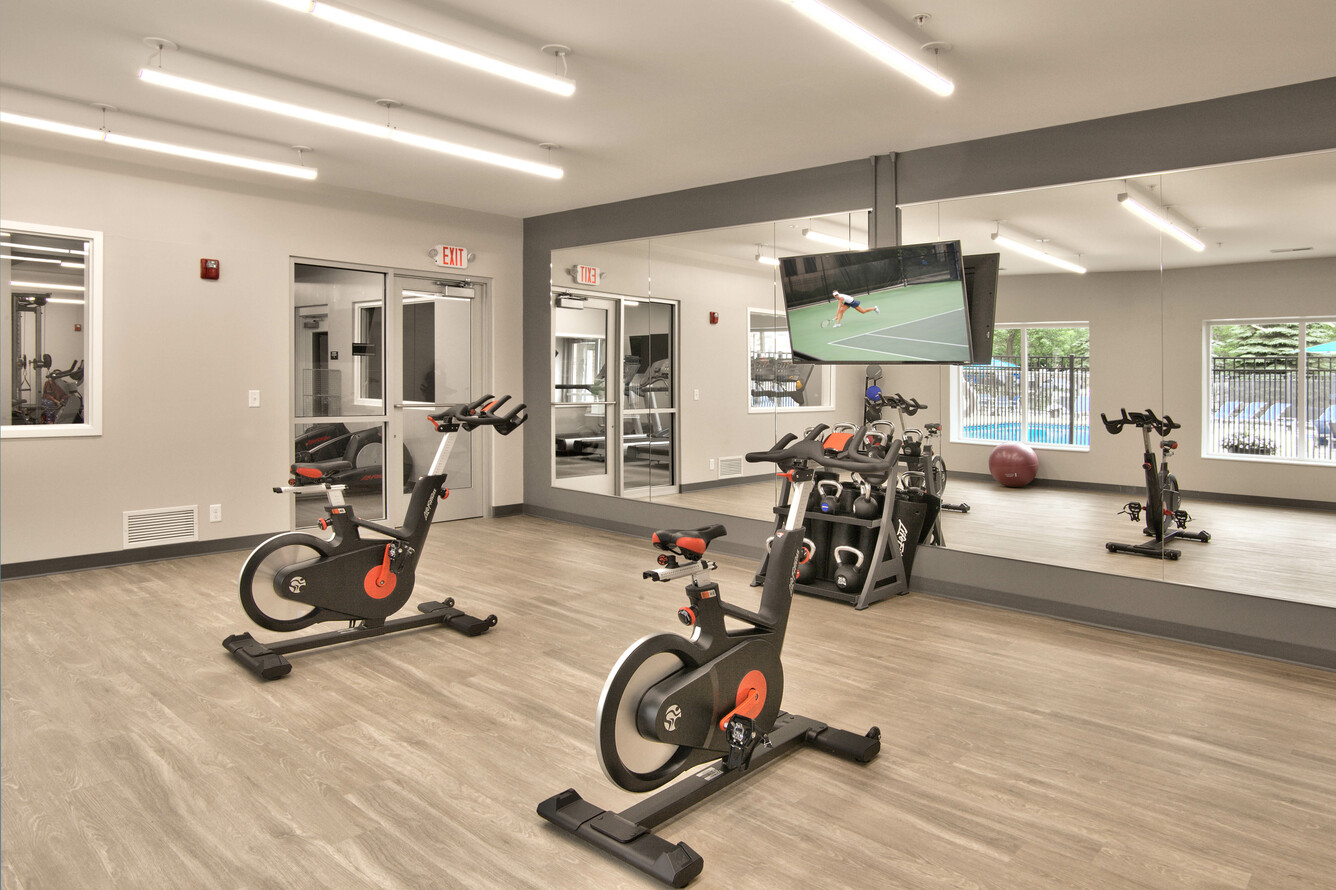 Gym at Fountain Place (1 of 2)