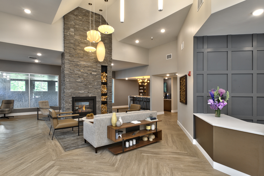 Lobby at Fountain Place (3 of 3)