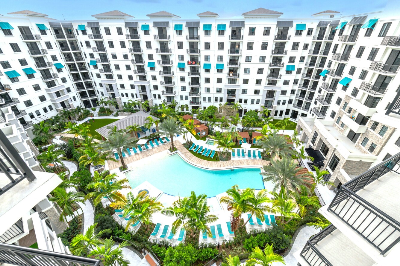 Riverstone Palm Beach 4 of 12
