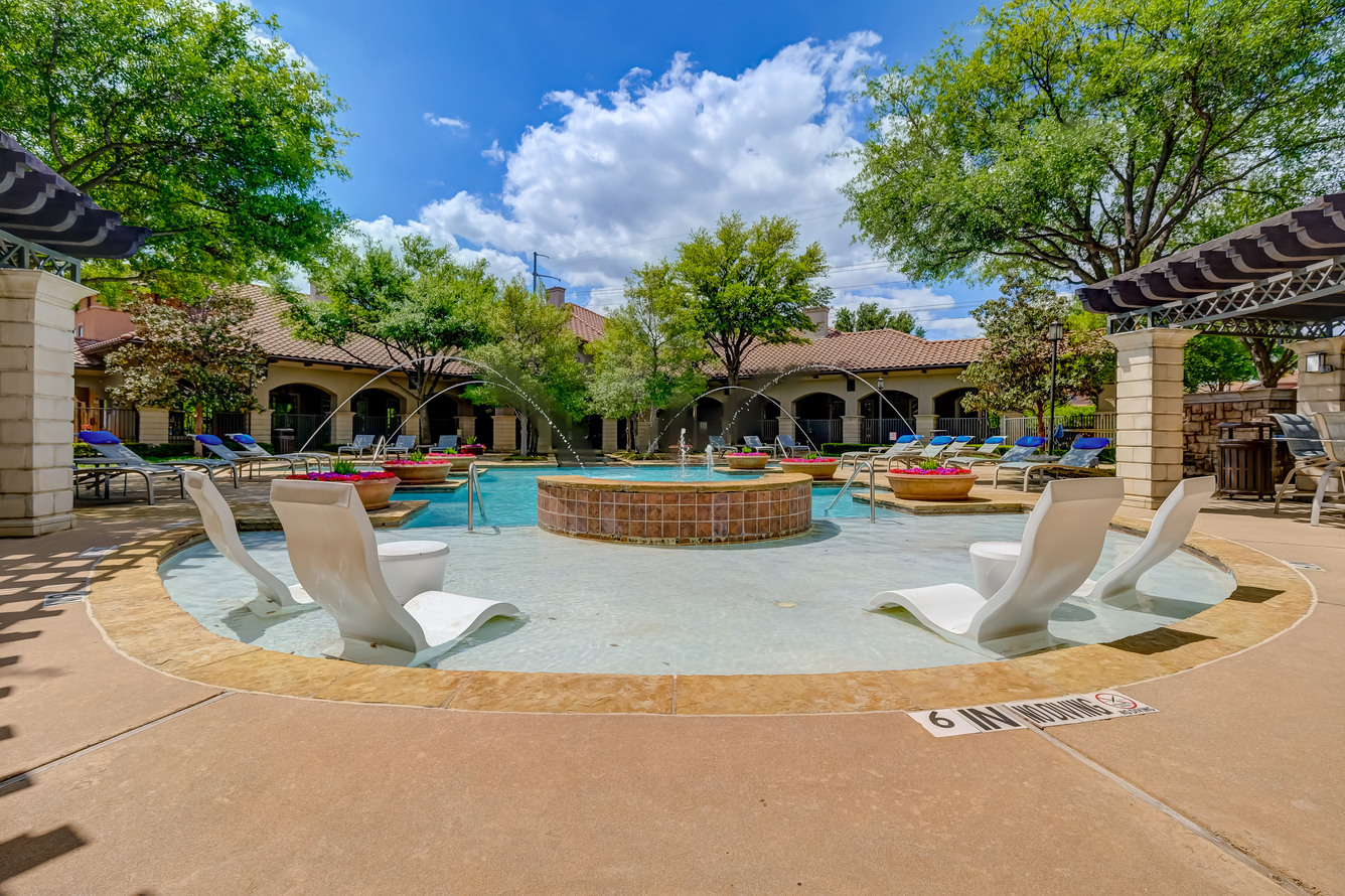 La Villita Lakeside & Landings Apartment Homes 10 of 12