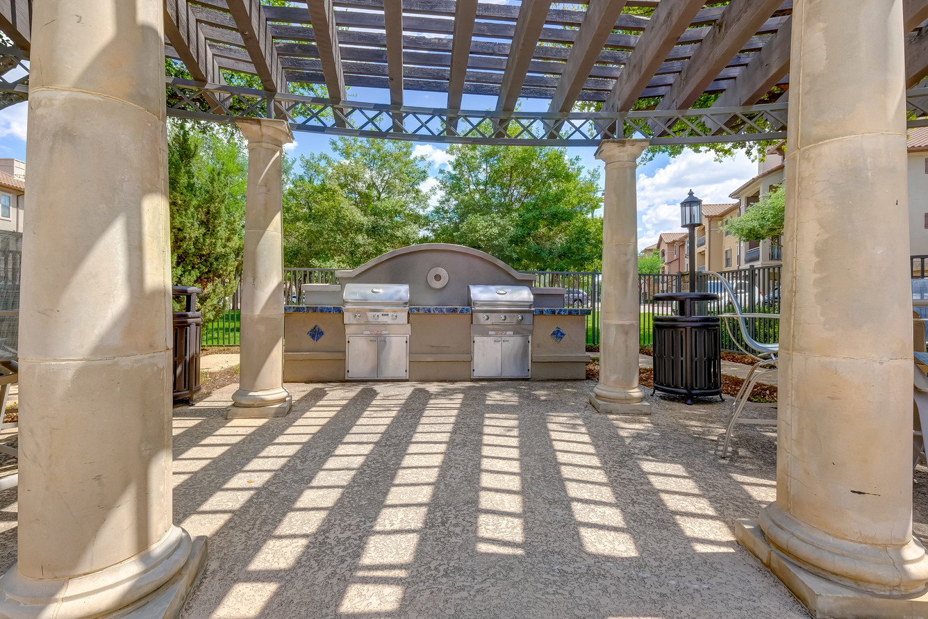 Gym at La Villita Lakeside & Landings Apartment Homes (2 of 7)
