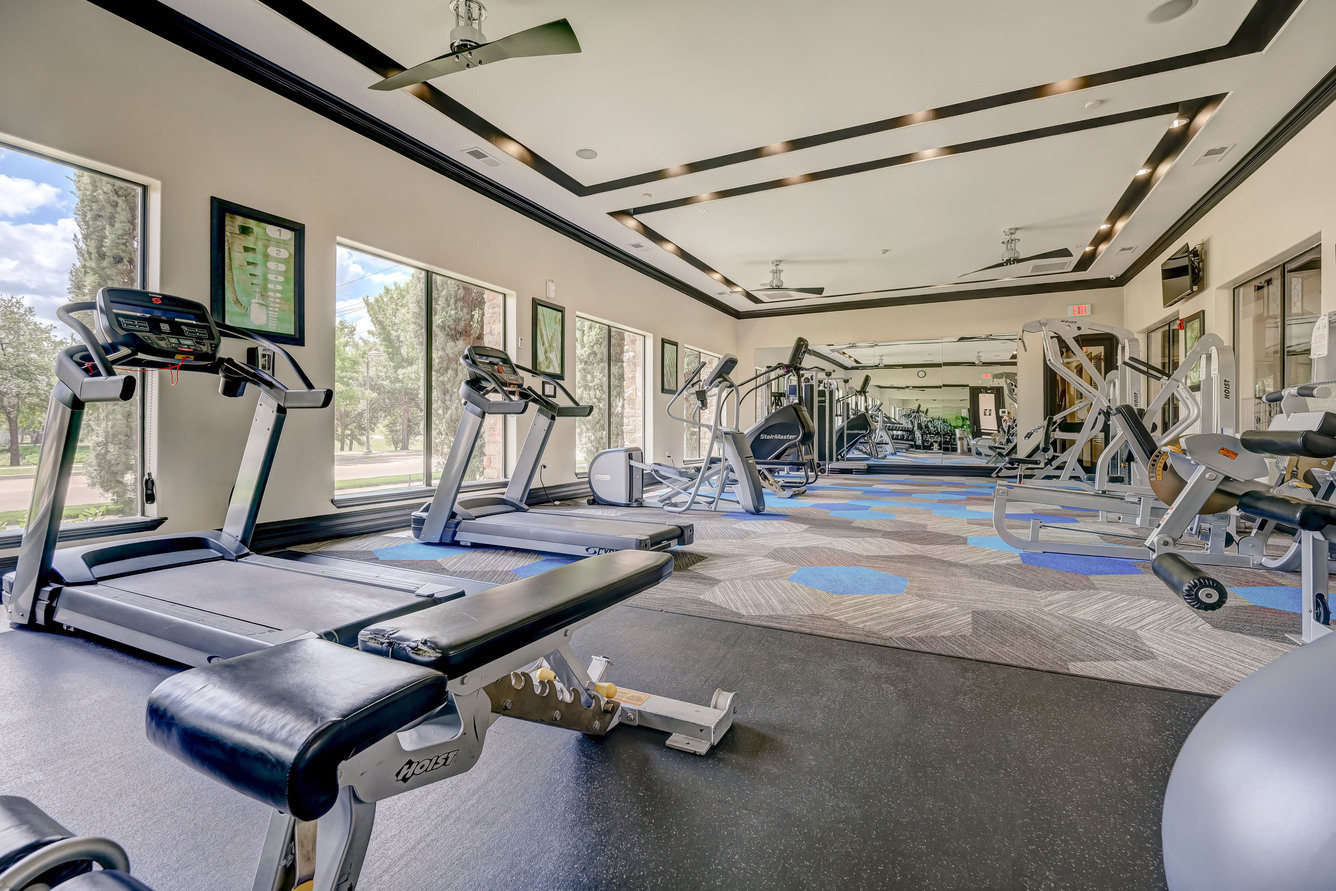 Gym at La Villita Lakeside & Landings Apartment Homes (4 of 7)