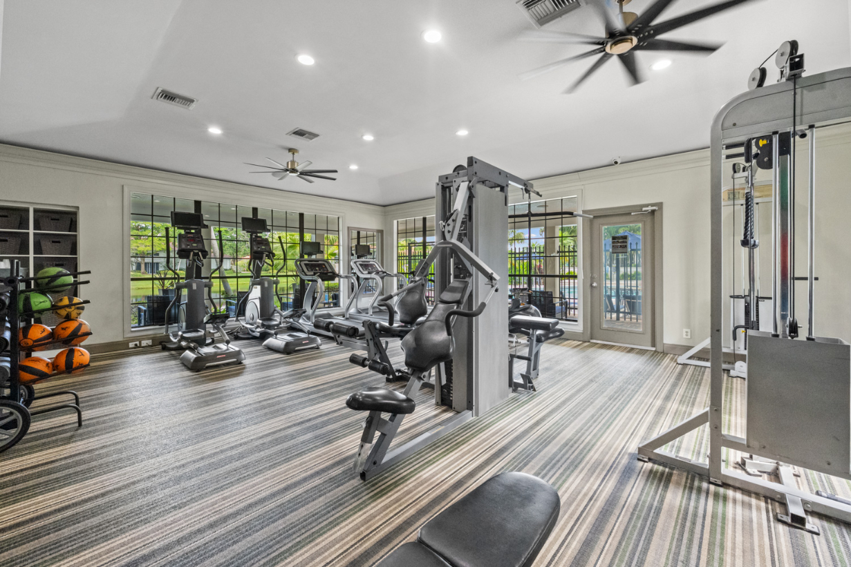 Mizner Court 2 of 12