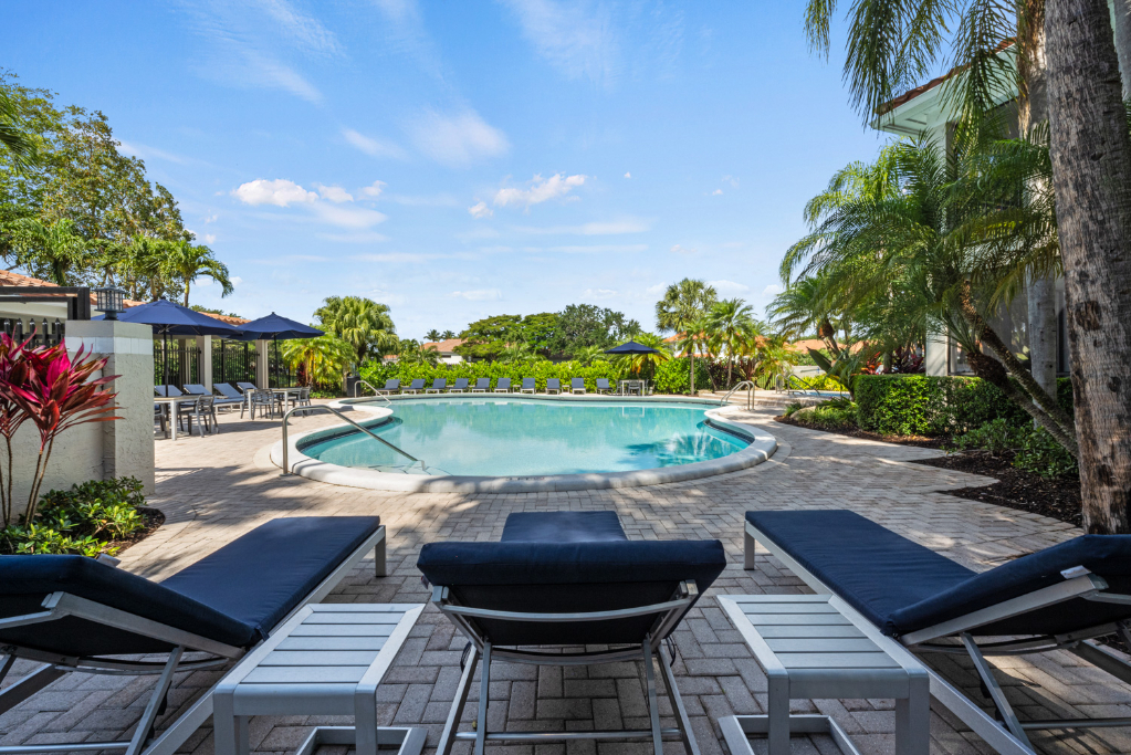 Mizner Court 5 of 12