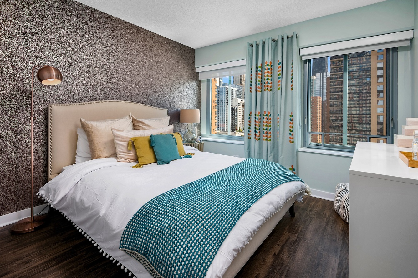Chestnut Tower Apartments 3 of 12