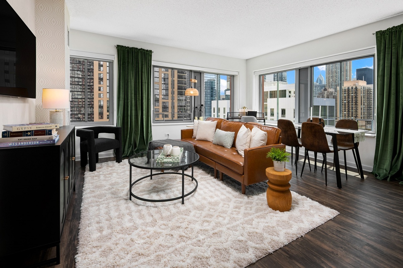 Chestnut Tower Apartments 2 of 12