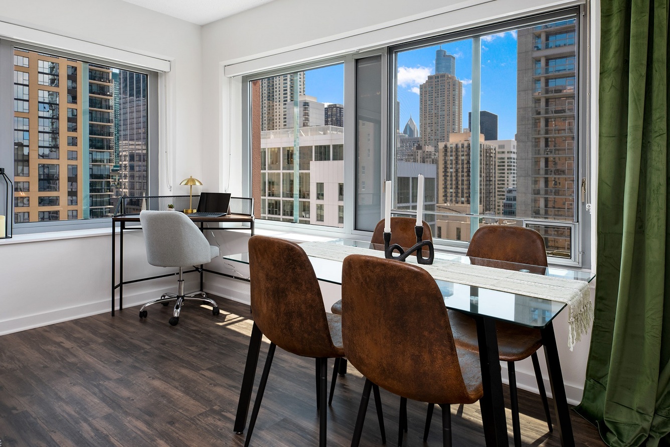 Chestnut Tower Apartments 4 of 12