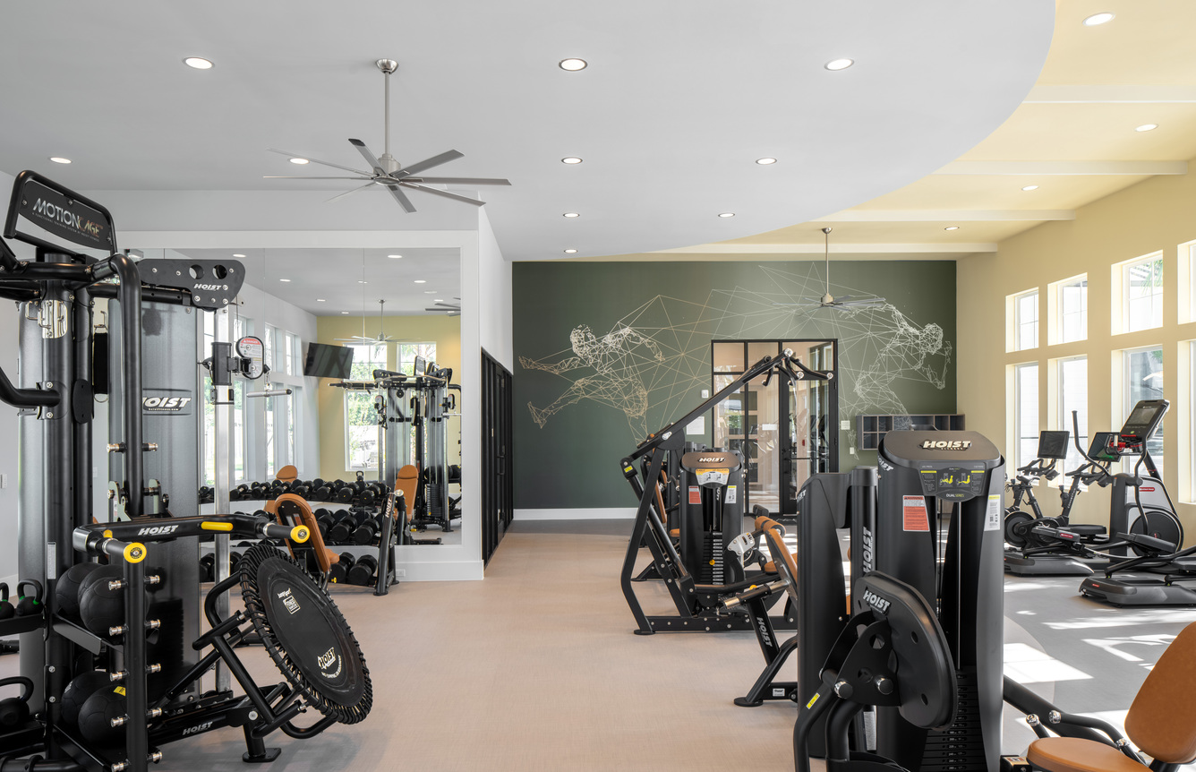 Aventon Meadows 8 of 12