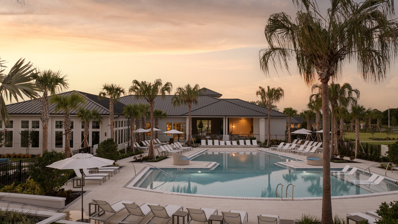 Pool at Aventon Meadows (4 of 5)