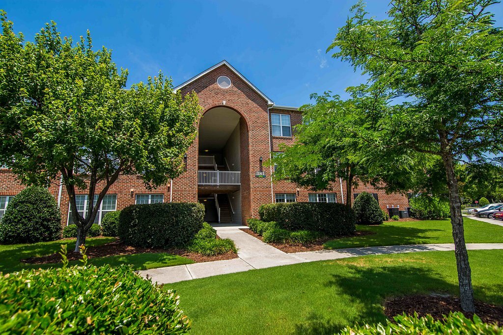Reserve at Forest Hills 3 of 12