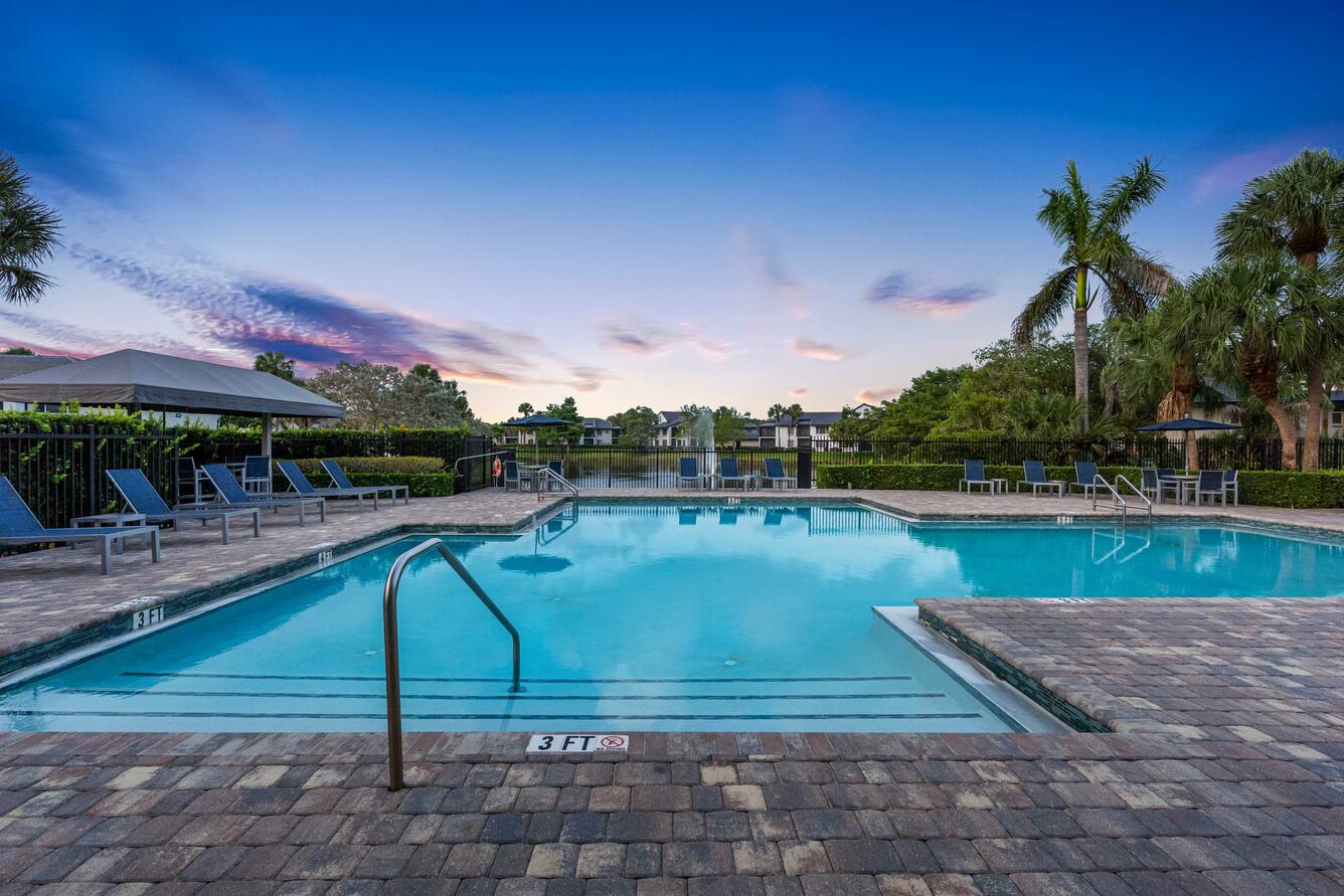 Boca Arbor Club Apartments 2 of 12